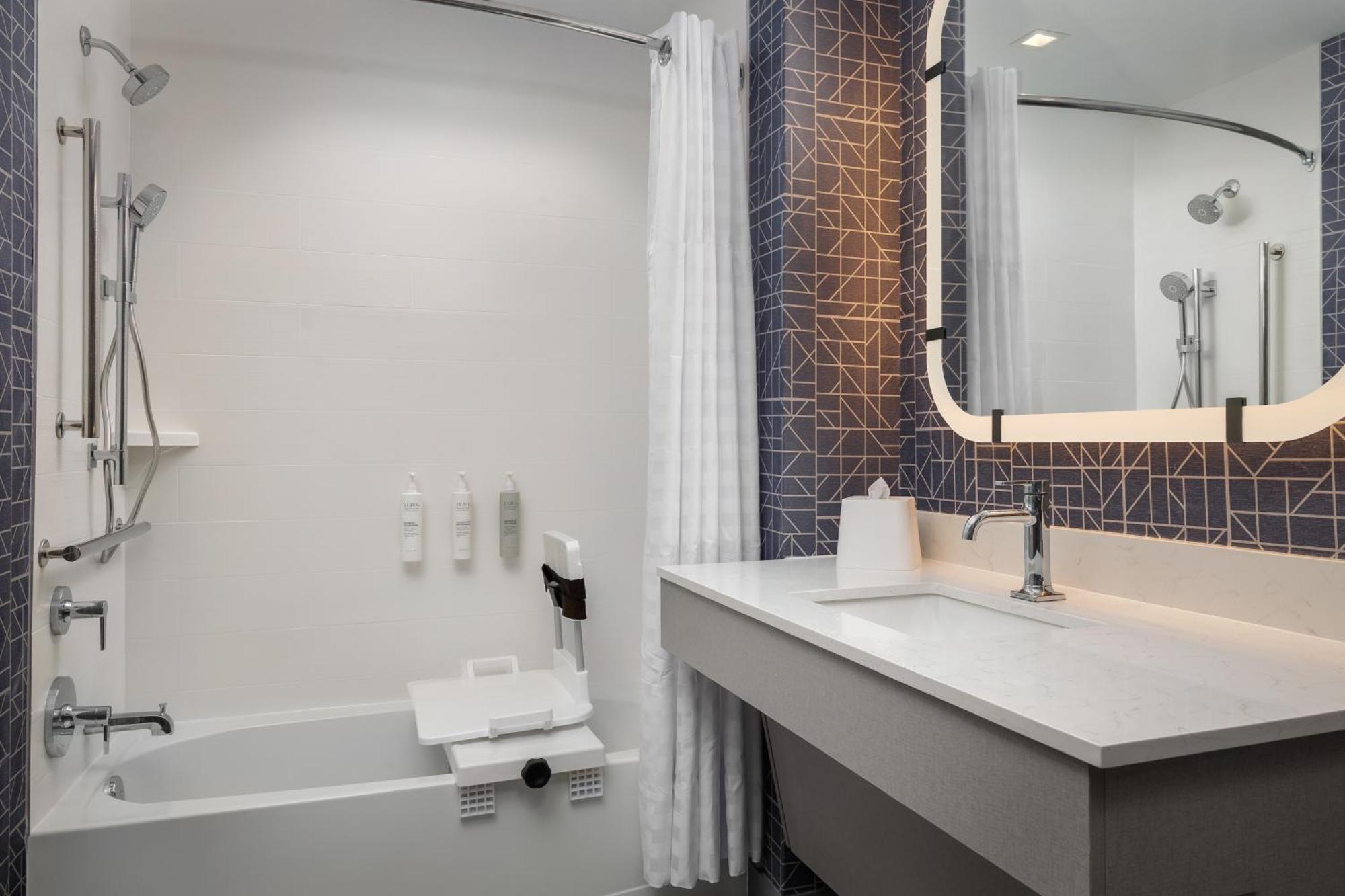 Homewood Suites By Hilton Newport Cincinnati Exterior photo